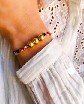 Bracelet cordon Charlotte Doré avec un cordon  liberty en coton avec 3 perles  plaqué or